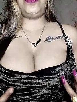 Snapshot of Shiny_HOT01 chatting on 01-13-26, 11:48 Shiny HOT01 online show from 01-13-26, 11:48