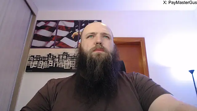 Snapshot of PayMasterGus chatting on 09-15-25, 11:38 PayMasterGus online show from 09-15-25, 11:38