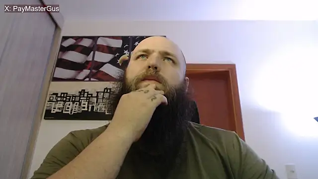 Snapshot of PayMasterGus chatting on 09-22-25, 02:24 PayMasterGus online show from 09-22-25, 02:24