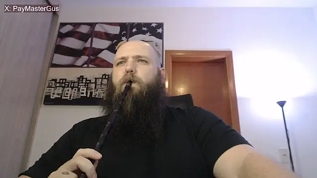 Snapshot of PayMasterGus chatting on 10-05-25, 02:54 PayMasterGus online show from 10-05-25, 02:54