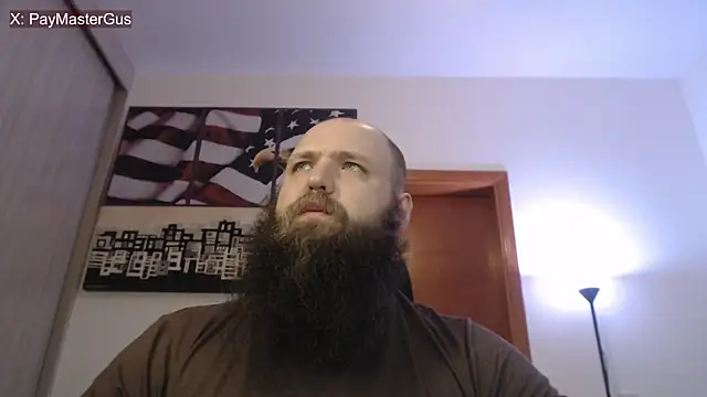 Snapshot of PayMasterGus chatting on 10-12-25, 02:32 PayMasterGus online show from 10-12-25, 02:32