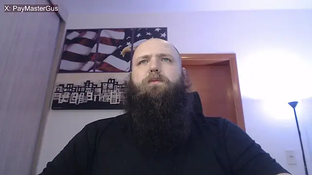 Snapshot of PayMasterGus chatting on 10-18-25, 03:31 PayMasterGus online show from 10-18-25, 03:31