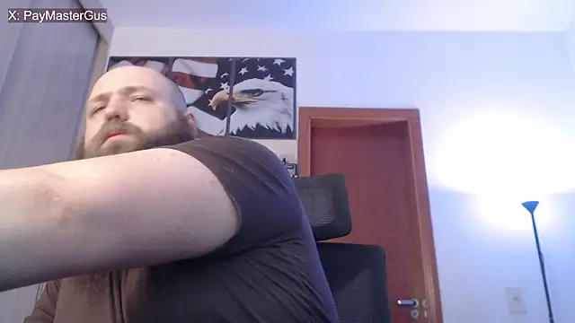Snapshot of PayMasterGus chatting on 10-26-25, 03:34 PayMasterGus online show from 10-26-25, 03:34