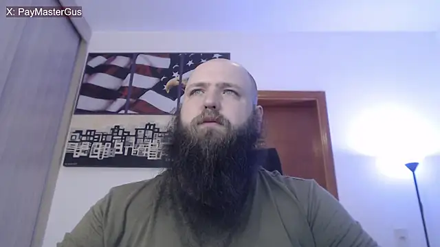 Snapshot of PayMasterGus chatting on 10-27-25, 03:54 PayMasterGus online show from 10-27-25, 03:54