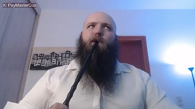 Snapshot of PayMasterGus chatting on 11-14-25, 01:37 PayMasterGus online show from 11-14-25, 01:37