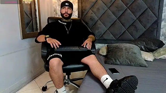 Apolo rousse1 online show from 09-22-25, 08:33