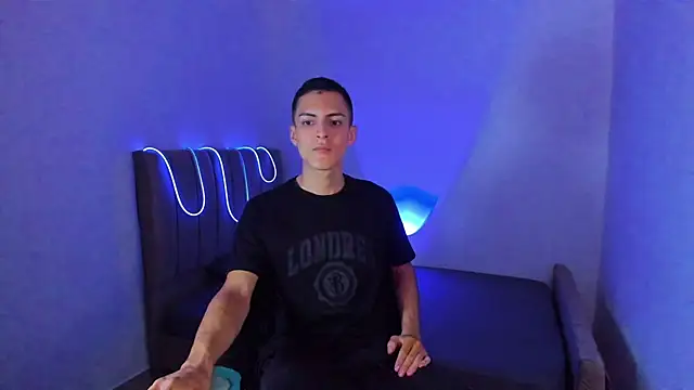 Matiius18 online show from 07-23-26, 02:37