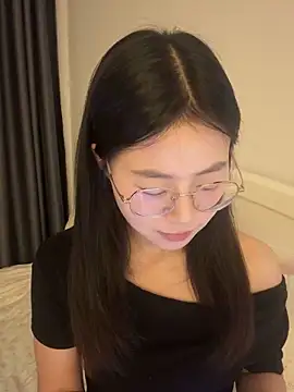 Ella-A9 online show from 09-11-25, 03:12