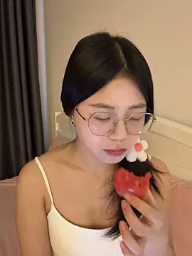 Ella-A9 online show from 09-13-25, 05:07