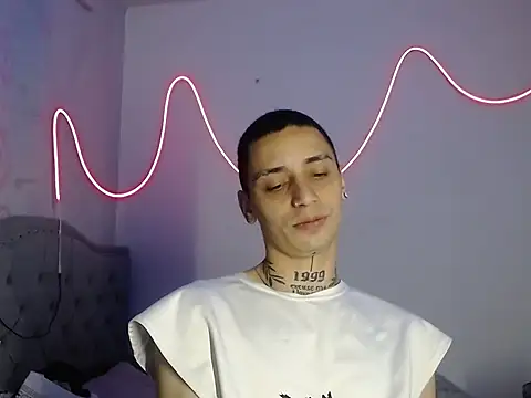 Snapshot of xalejo_max chatting on 09-27-25, 09:20 xalejo max online show from 09-27-25, 09:20