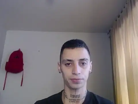 Snapshot of xalejo_max chatting on 10-14-25, 03:02 xalejo max online show from 10-14-25, 03:02