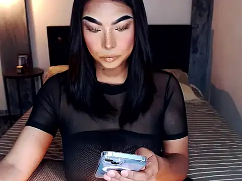 xTrixieMae online show from 04-10-26, 03:45