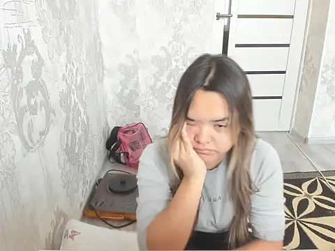 Snapshot of saika_blush chatting on 12-04-25, 04:11 saika blush online show from 12-04-25, 04:11