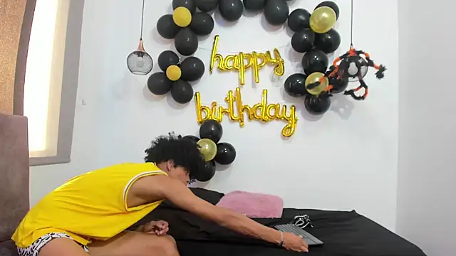 Violet Dream2 online show from 10-28-25, 09:39