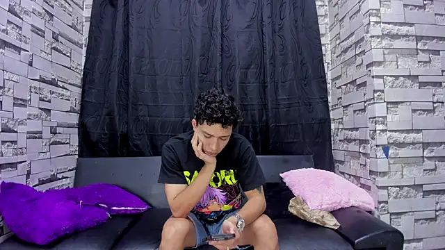 Crazy Cult Sex online show from 10-08-25, 01:42