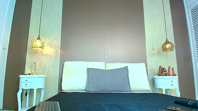 Snapshot of Tiifany_Baker chatting on 10-24-25, 08:05 Tiifany Baker online show from 10-24-25, 08:05