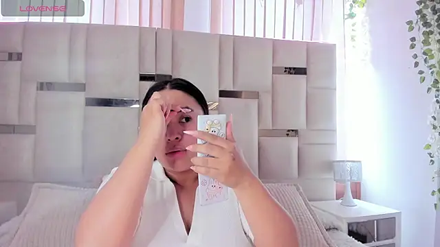 Zoey thompson online show from 09-27-25, 07:52