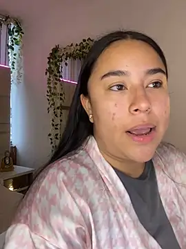 Zoey thompson online show from 01-05-26, 07:39