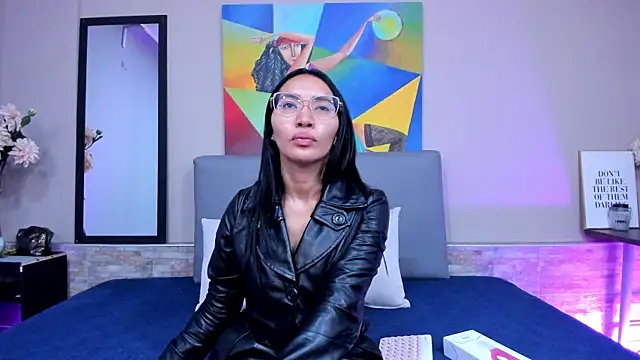 Snapshot of lucyy_liiuu chatting on 09-10-25, 01:00 lucyy liiuu online show from 09-10-25, 01:00