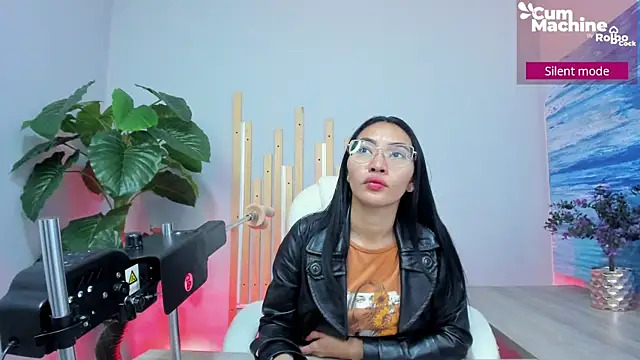 Snapshot of lucyy_liiuu chatting on 09-18-25, 01:02 lucyy liiuu online show from 09-18-25, 01:02