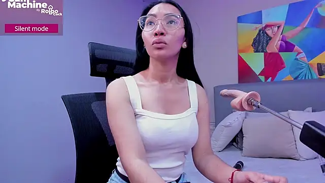 Snapshot of lucyy_liiuu chatting on 09-29-25, 01:05 lucyy liiuu online show from 09-29-25, 01:05