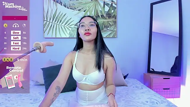 Snapshot of lucyy_liiuu chatting on 10-21-25, 01:12 lucyy liiuu online show from 10-21-25, 01:12