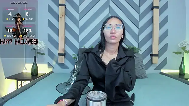 Snapshot of lucyy_liiuu chatting on 10-30-25, 01:34 lucyy liiuu online show from 10-30-25, 01:34