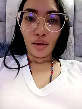 Snapshot of lucyy_liiuu chatting on 11-23-25, 11:15 lucyy liiuu online show from 11-23-25, 11:15