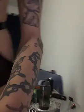 virtualgirlbr online show from 10-19-25, 01:28