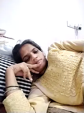 Snapshot of Sofia_kuuu chatting on 11-03-25, 04:58 Sofia kuuu online show from 11-03-25, 04:58