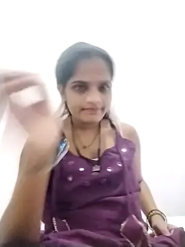 Snapshot of Sofia_kuuu chatting on 11-04-25, 06:45 Sofia kuuu online show from 11-04-25, 06:45