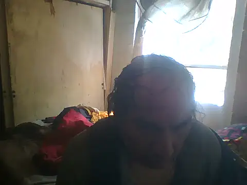 Snapshot of nenade14 chatting on 10-12-25, 06:51 nenade14 online show from 10-12-25, 06:51