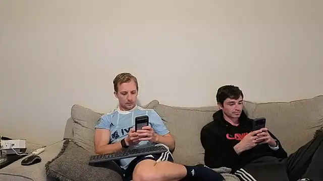 Snapshot of Drakerileyxxx chatting on 03-29-26, 02:44 Drakerileyxxx online show from 03-29-26, 02:44