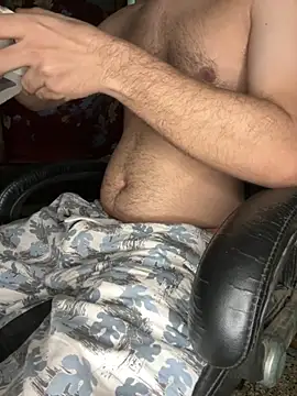 Snapshot of moonworshiper chatting on 09-21-25, 05:53 moonworshiper online show from 09-21-25, 05:53