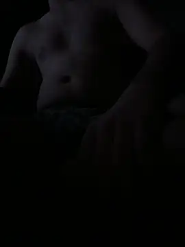 Snapshot of moonworshiper chatting on 11-14-25, 04:28 moonworshiper online show from 11-14-25, 04:28