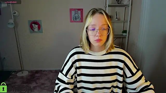 R0cket bunny online show from 10-09-25, 01:25