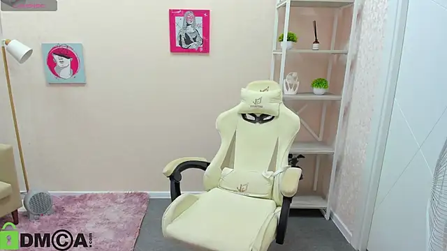 R0cket bunny online show from 10-19-25, 01:06