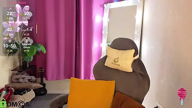 Snapshot of R0cket_bunny chatting on 06-21-26, 01:08 R0cket bunny online show from 06-21-26, 01:08
