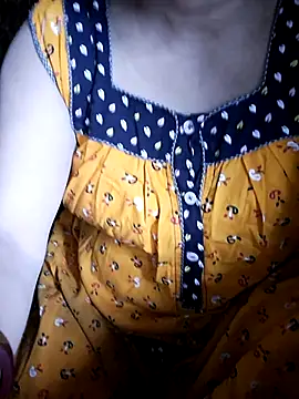 Snapshot of Mon-Shot9 chatting on 09-14-25, 11:31 Mon-Shot9 online show from 09-14-25, 11:31