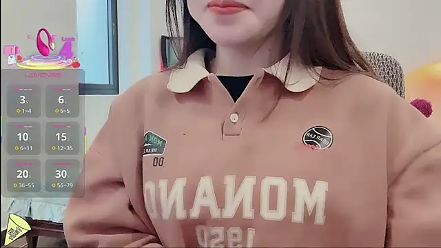 Snapshot of lulu404 chatting on 12-16-25, 03:22 lulu404 online show from 12-16-25, 03:22