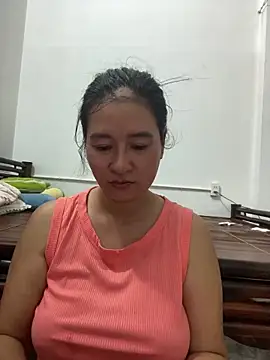 Snapshot of Boyd98 chatting on 05-16-26, 04:53 Boyd98 online show from 05-16-26, 04:53