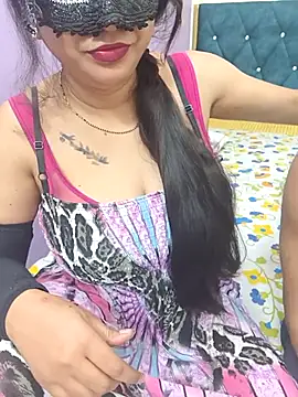 Queen Nightt online show from 09-08-25, 04:39