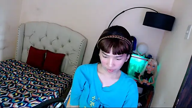 ShantalFoxxy  online show from 11-07-25, 06:35