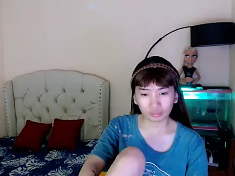 ShantalFoxxy  online show from 04-03-26, 12:58