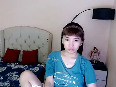 ShantalFoxxy  online show from 07-21-26, 12:02