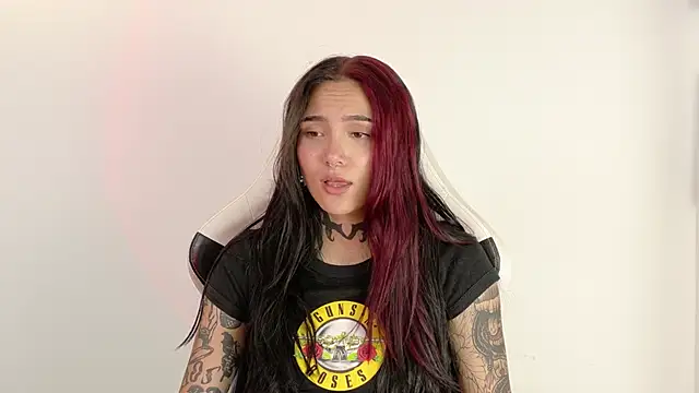 sara queen10 online show from 03-29-26, 04:12