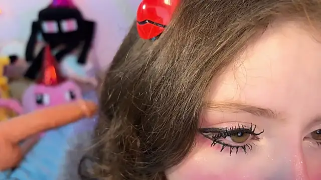 Lil bela online show from 03-25-26, 12:22