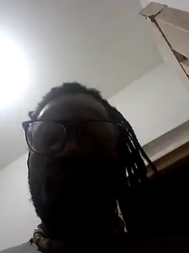 Snapshot of Blackpanther0115 chatting on 09-10-25, 10:37 Blackpanther0115 online show from 09-10-25, 10:37