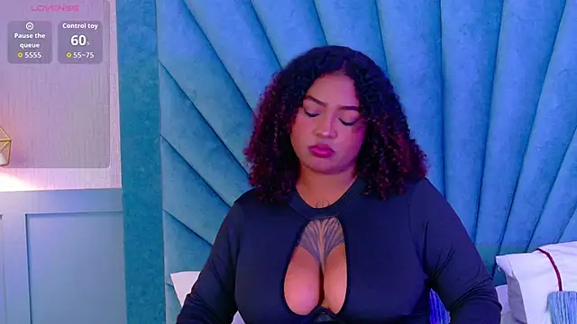 Cristal-Jonnes online show from 09-20-25, 03:51