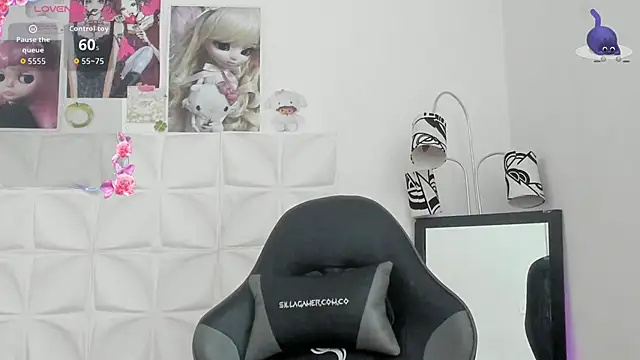 JuliethMoss online show from 11-16-25, 03:39